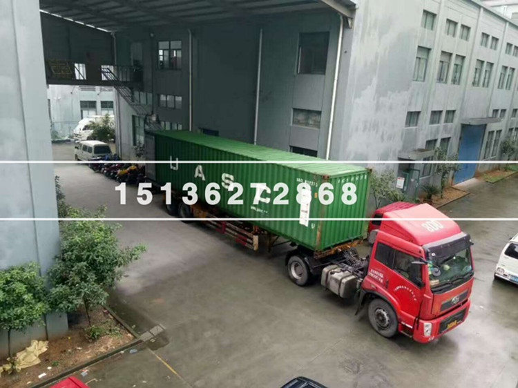 活性炭噸包從廠(chǎng)里出發(fā)